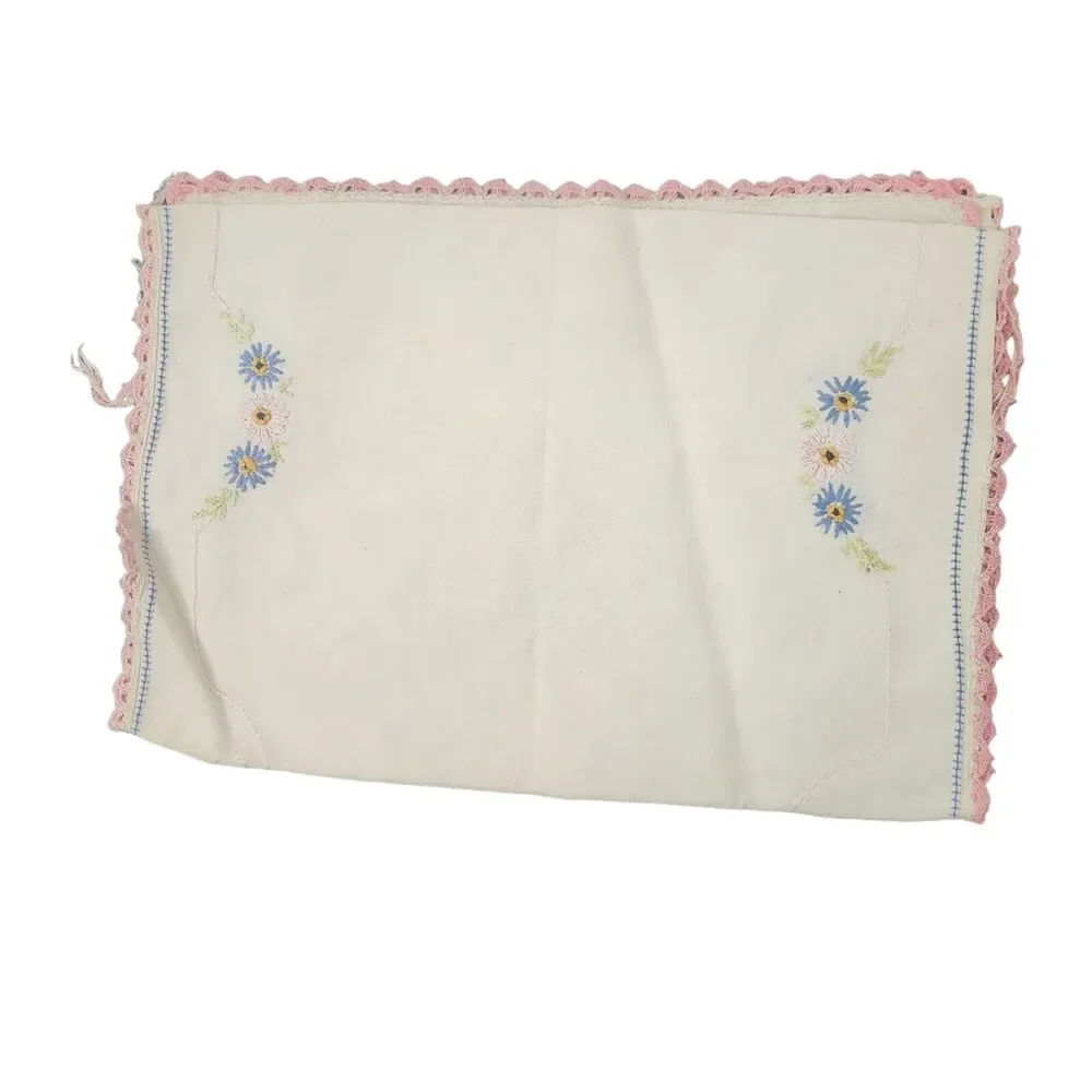 VTG 70s Butterfly Table Runner Embroidered Bedroom Dresser Scarf Cottage Grandma